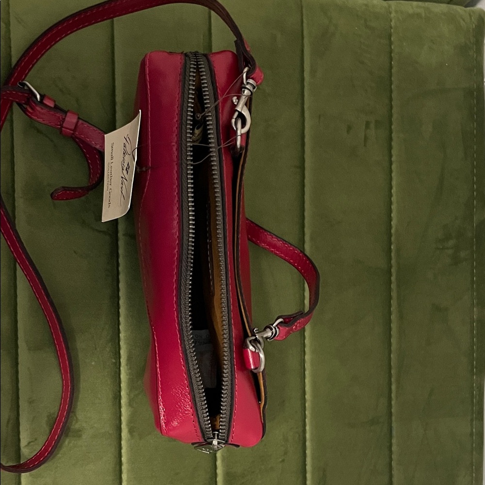Patricia Nash Red Leather Crossbody Bag - Picture 3 of 7